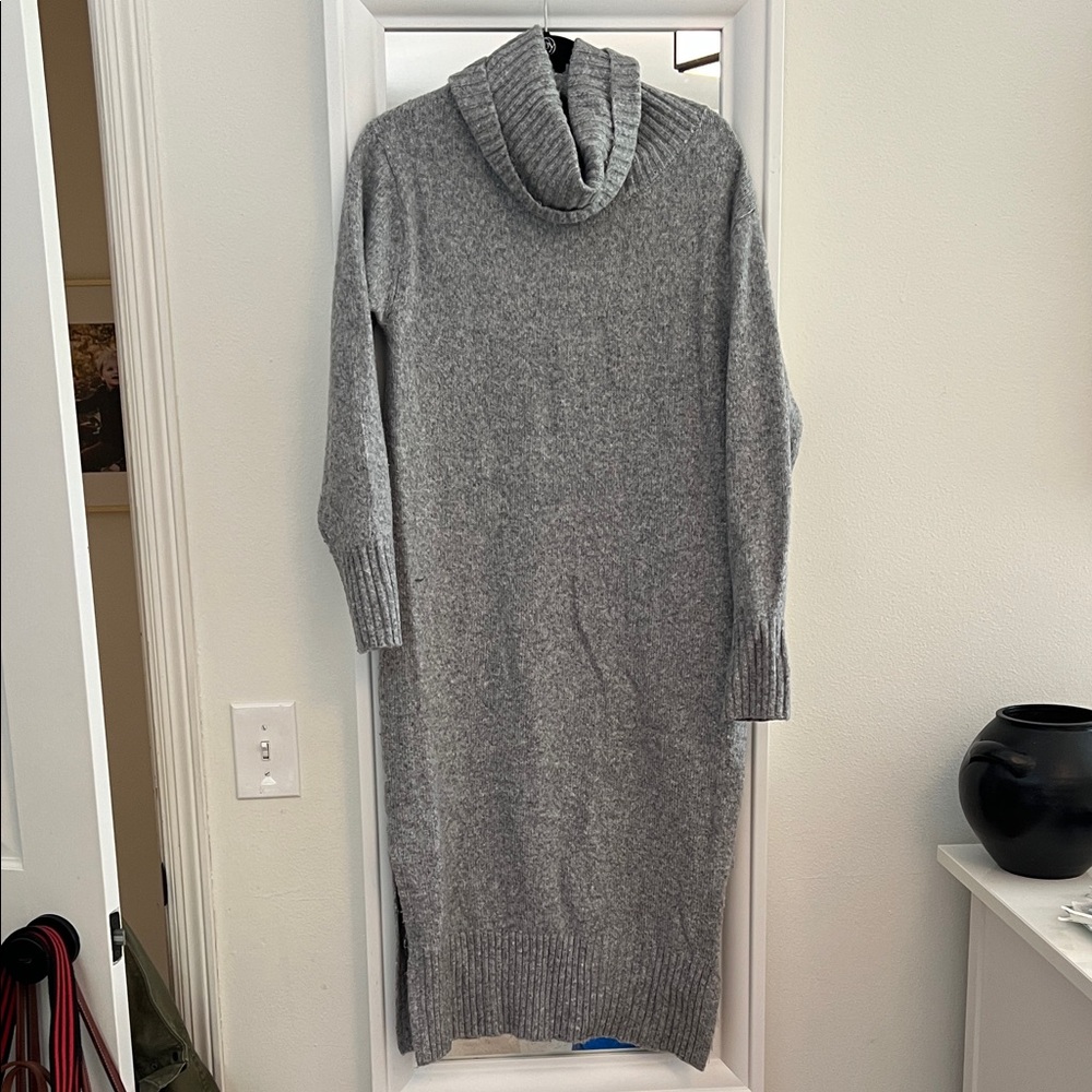 H&M Soft Gray Turtleneck Sweater Dress